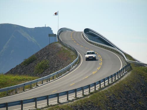 Serrage de roue de voiture : quel couple utiliser ?